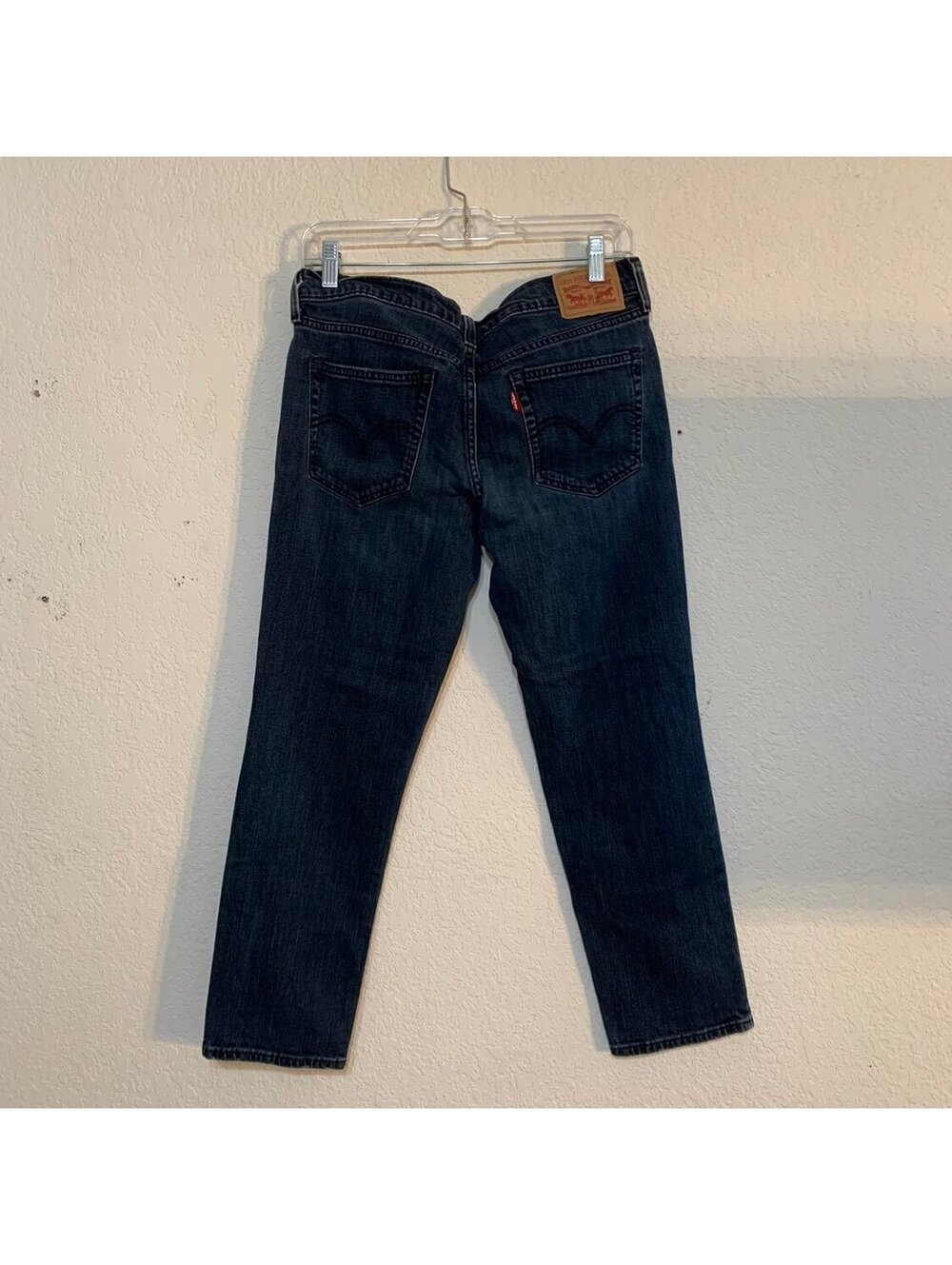 Levi's Boyfriend Jeans Size 28 Dark Wash Denim - Picture 2 of 8